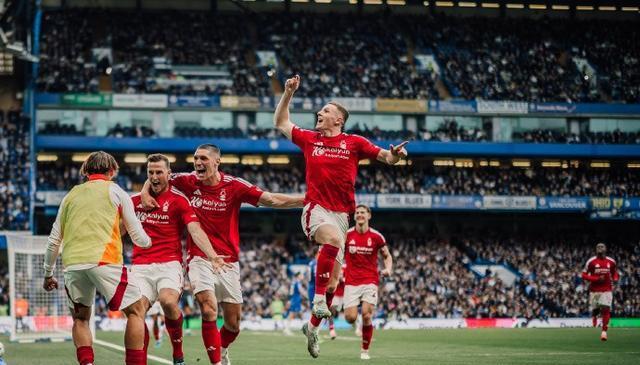 img, 的首发阵容, 距离降级区